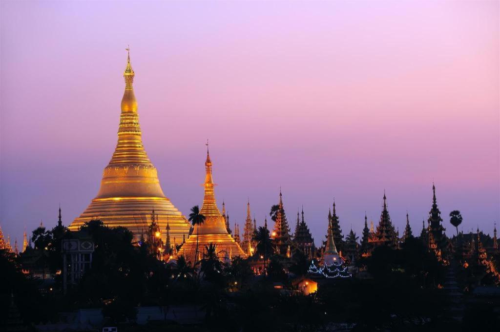Gemsy Hotel Yangon Exterior photo
