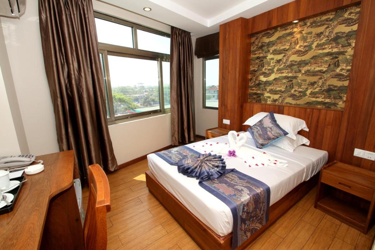 Gemsy Hotel Yangon Exterior photo