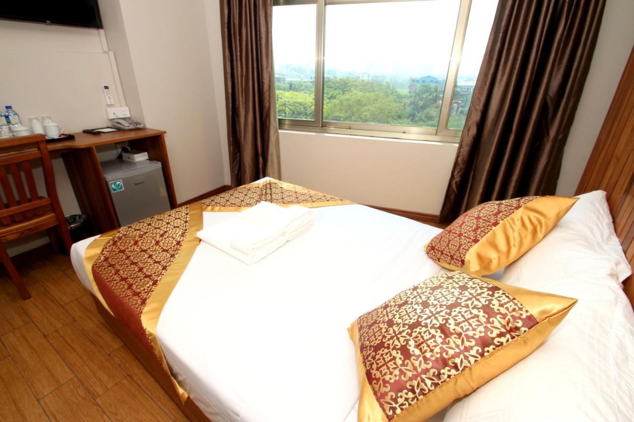 Gemsy Hotel Yangon Exterior photo