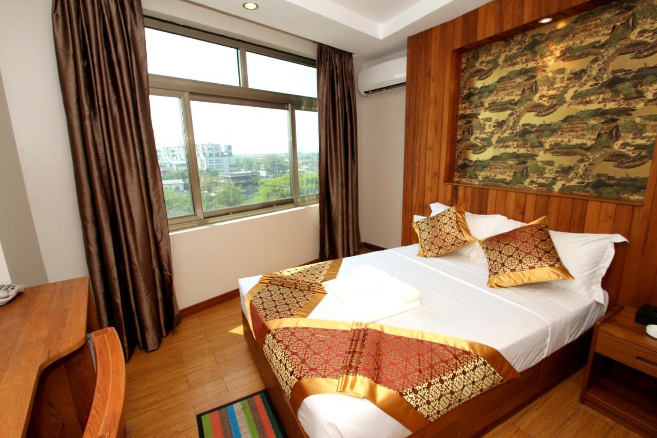 Gemsy Hotel Yangon Exterior photo