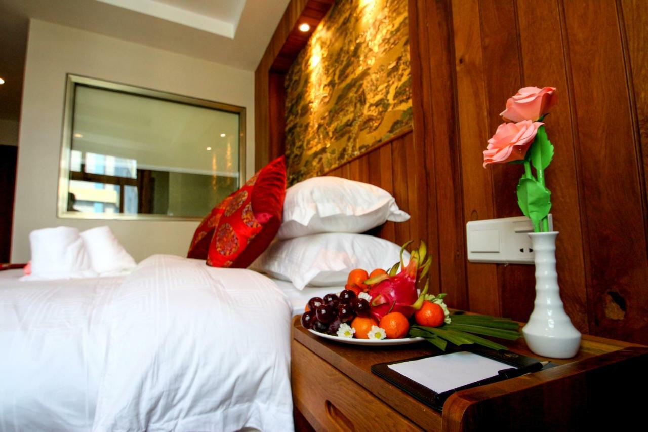 Gemsy Hotel Yangon Exterior photo
